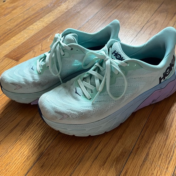 Hoka Arahi 6 Sneakers - Picture 2 of 5